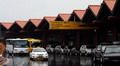 Tim jajak pasar bandara...