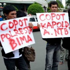 Polri akan tindak pembakar...