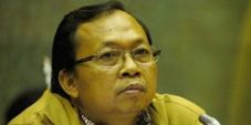 Permai Grup kirim uang...