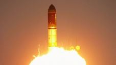 Iran luncurkan satelit...