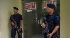Ruang ICU John Kei dijaga...