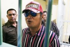 Ratusan polisi dikerahkan...
