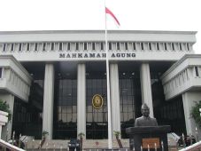 Putusan MA hanya tajam...