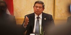SBY ngotot naikkan harga...