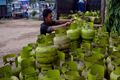 Harga gas elpiji di...