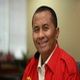 Dahlan bagikan beras...