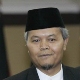 Hidayat abaikan 2 pertanyaan...