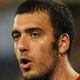 Viviano isyaratkan kembali...
