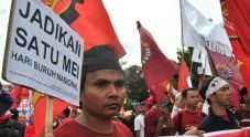 Jakarta peringati May...
