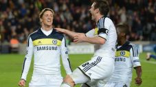 Chelsea tembus final...