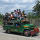 Jeepney Filipina masuk...