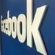 Facebook naikkan target...