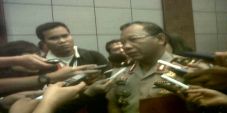 16 perwira polisi terima...