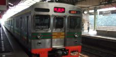 Pantograph KRL meleduk...