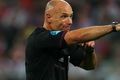 Webb pimpin laga Italia...