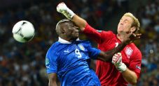 Aksi Joe Hart paksa...