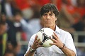 Jerman incar trofi di...