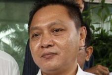 Adhie Massardi minta...