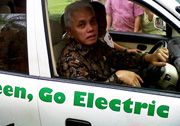 Saingi Dahlan, Hatta...