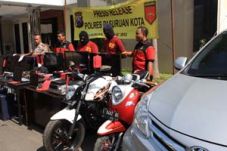 Sindikat pembobol rumah...