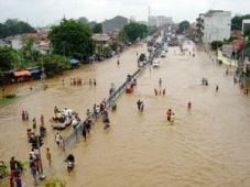 Hujan, banjir, &...