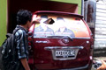 Mobil camat berstiker...