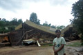 Lumbung rusak diganti...