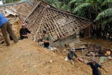 Puting beliung sapu...