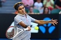 Federer: Tsonga lawan...
