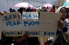 Besok ratusan buruh...