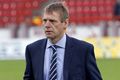 Pearce ingin Hodgson...