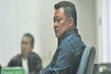 Hari ini mantan Bupati...