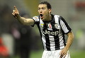 Perang Juventus versus...