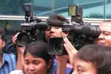 Liput pilkada, TV kabel...