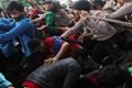 KPK lamban usut korupsi,...