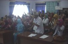 Dokter & ratusan...