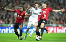 United pesan senjata...
