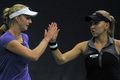 Makarova/Vesnina beruntung,...