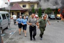 Hanya 6 tersangka, peradilan...