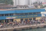 Pelabuhan Teluk Bayur...