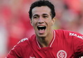 Damiao pertimbangkan...