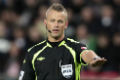 Wasit Norwegia pimpin...