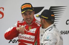 Alonso raih kemenangan...