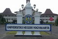 Mahasiswa FMIPA UNY...