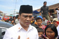 Mangkir, urat Aceng...