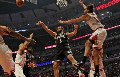 Seruduk Nets, Bulls...