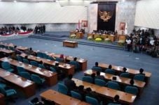 Anggota DPRD DKI jangan...