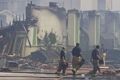 Hotel terbakar, 4 pemadam...