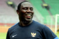 Latih timnas Indonesia,...