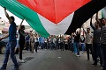 Warga Palestina gelar...